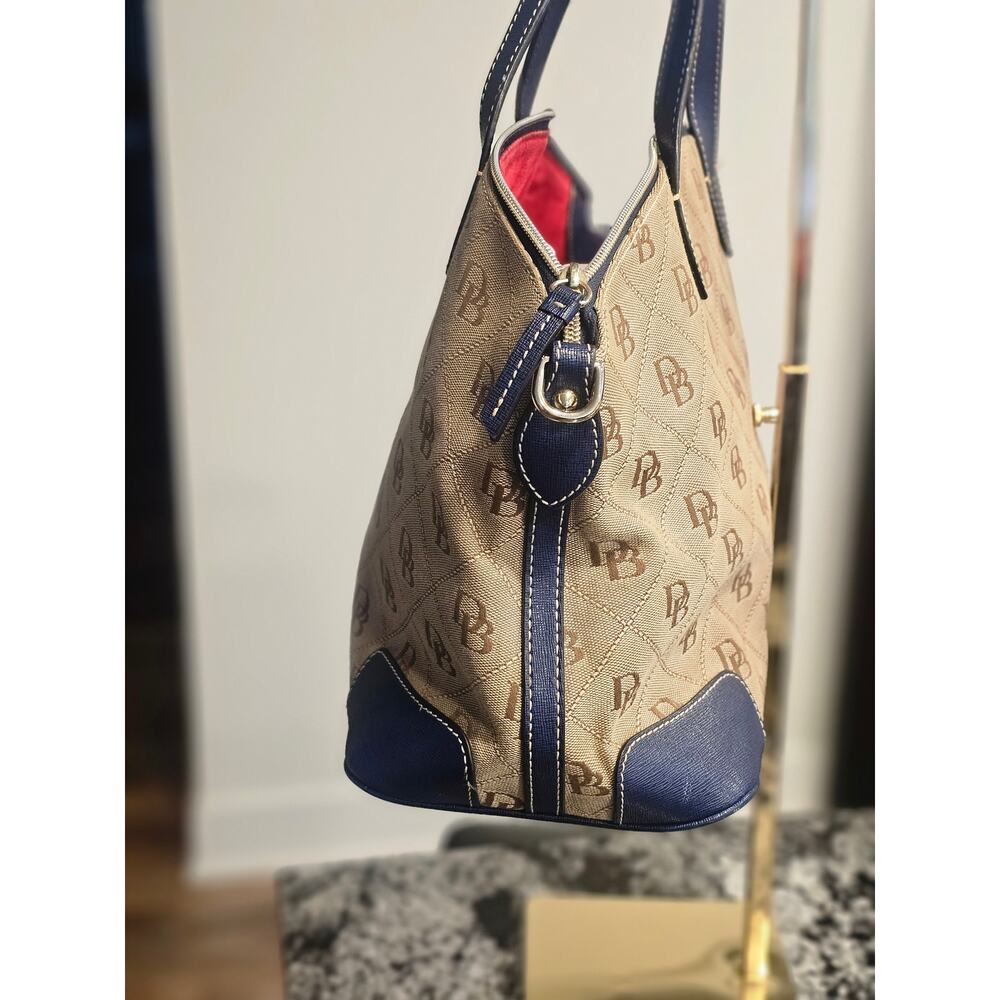 Dooney & Bourke - Picture 4 of 15